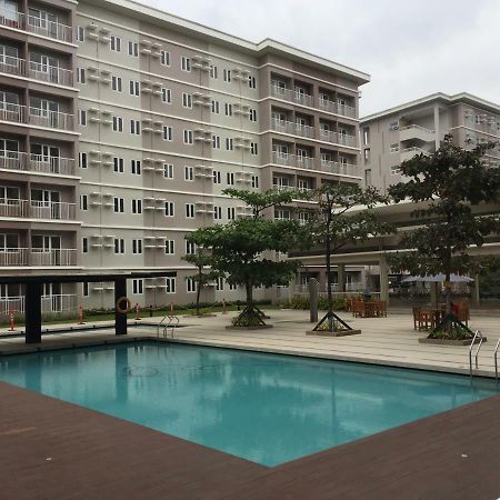 Happy Place Manila Bagian luar foto