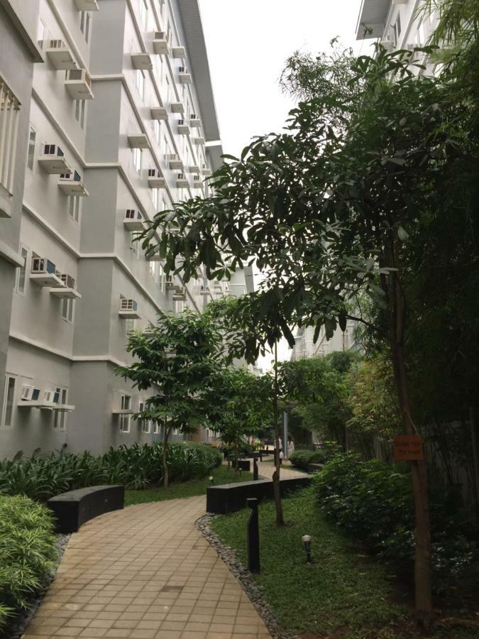 Happy Place Manila Bagian luar foto